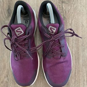Salomon Women’s Athletic Shoes Size 8 OUTbound Ortholite